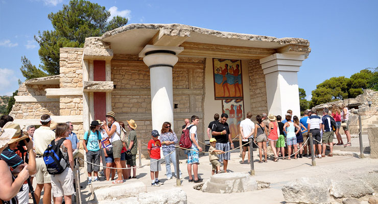 knossos palace historical site